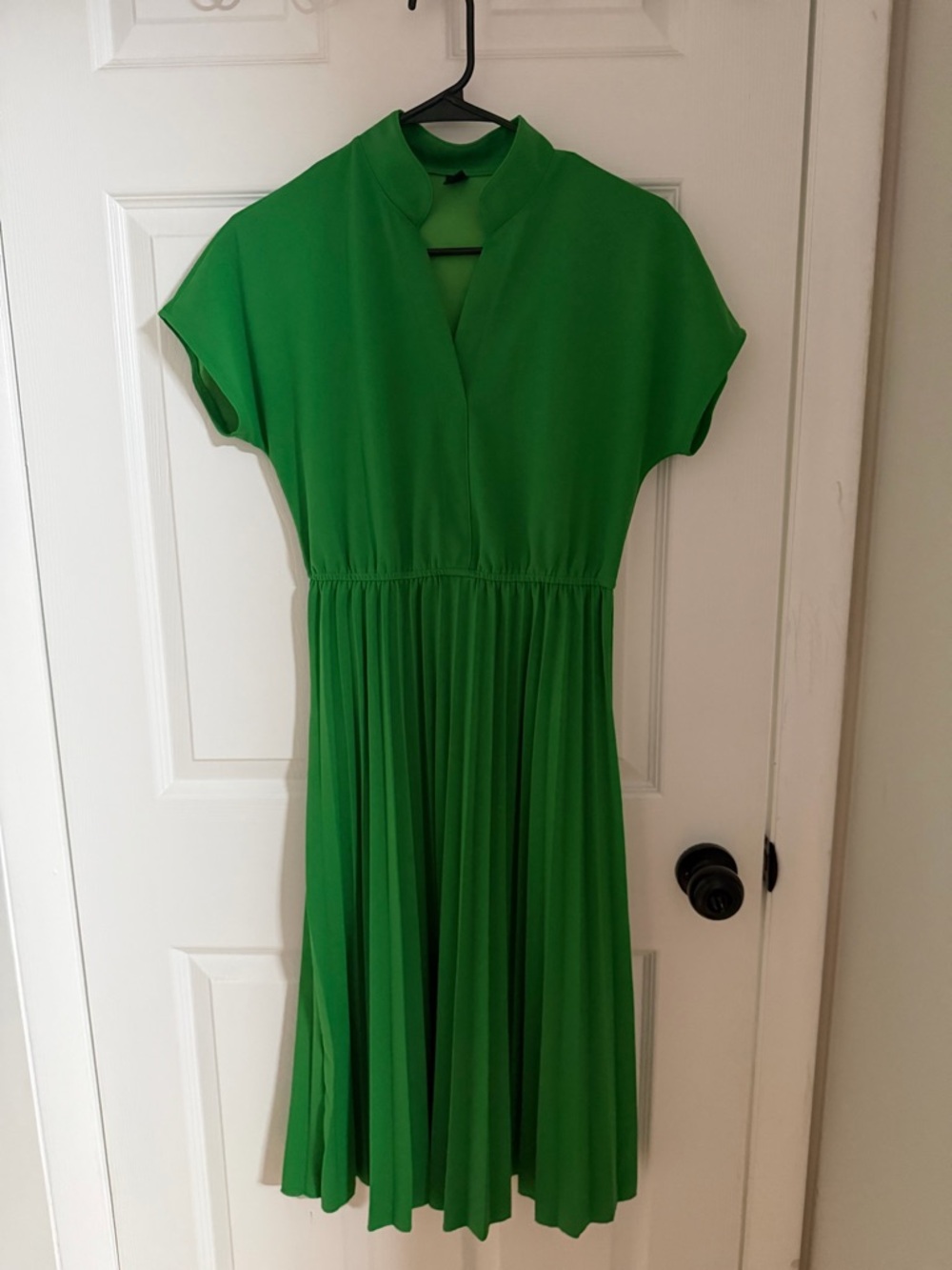 Green Pleated Waist Midi Dress